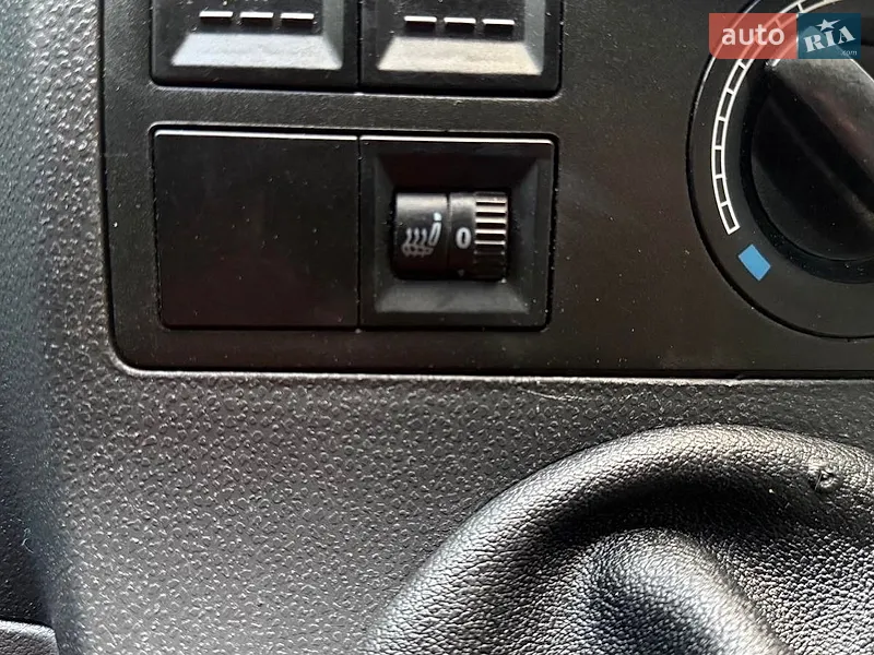 Volkswagen Transporter 2006 VIN WV1ZZZ7HZ6H090714 фото оголошення 4 з 36
