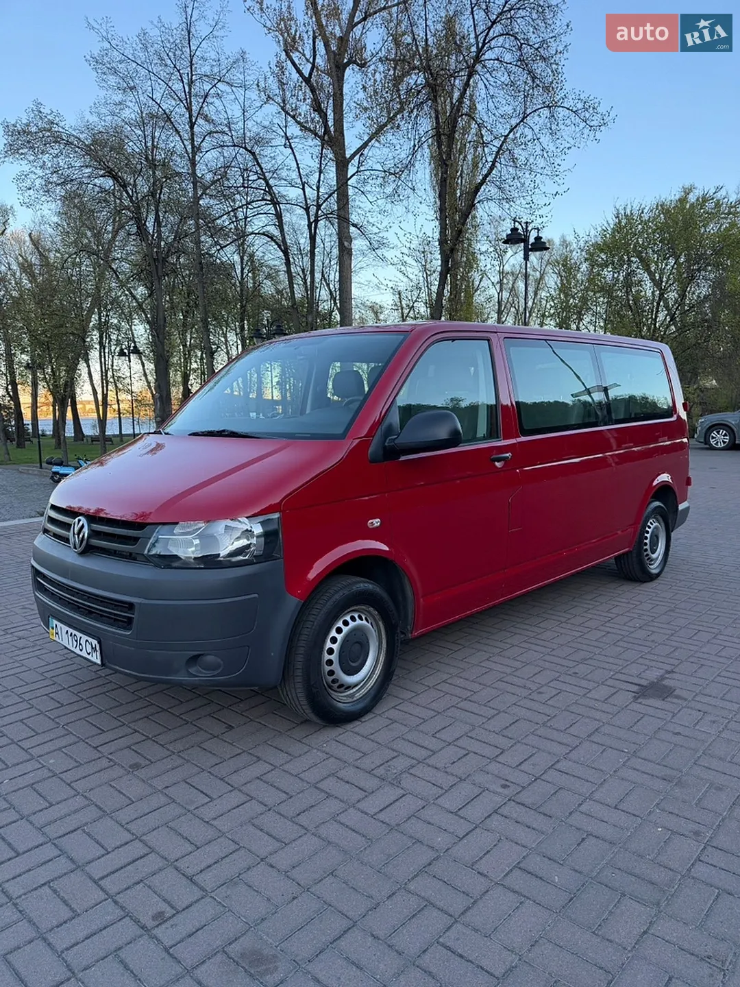 2011 Volkswagen Transporter - мініатюра 2