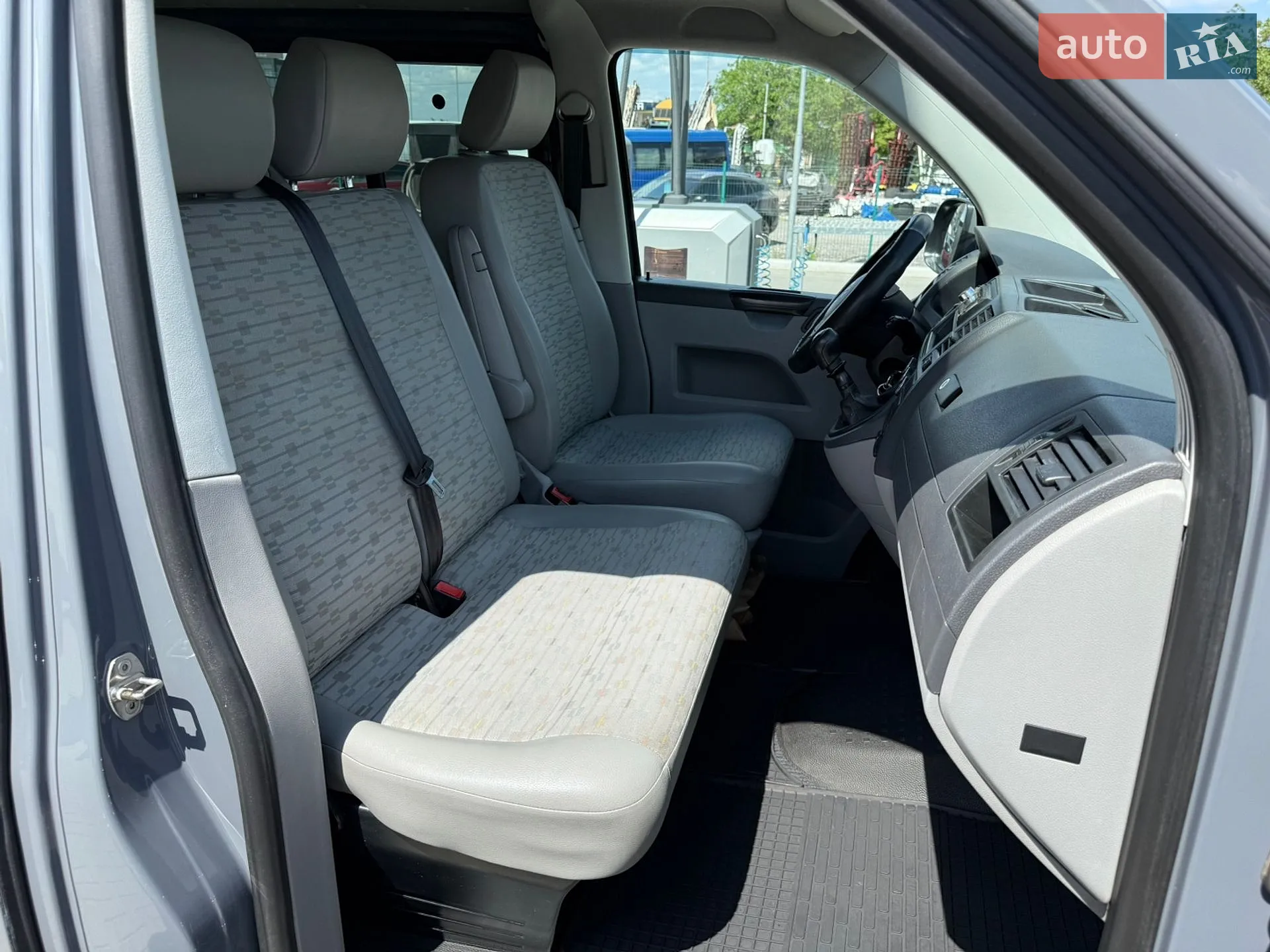 2013 Volkswagen Transporter - мініатюра 28