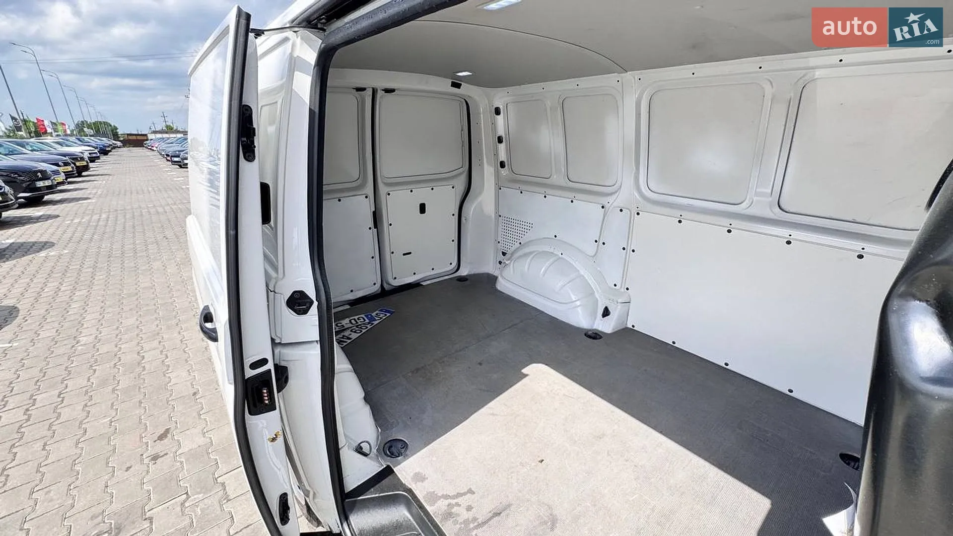 2021 Volkswagen Transporter - мініатюра 43