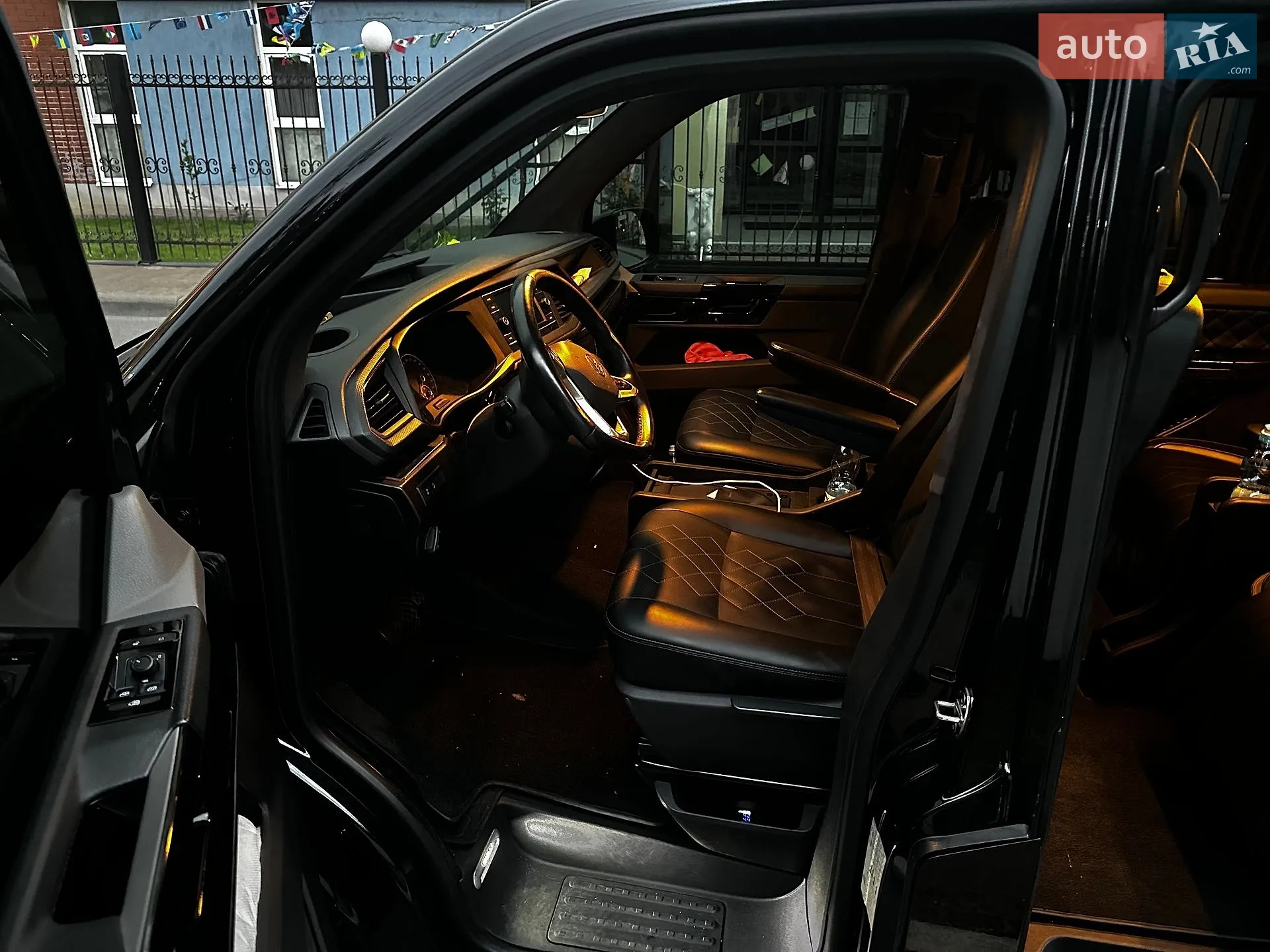 2021 Volkswagen Transporter - мініатюра 25