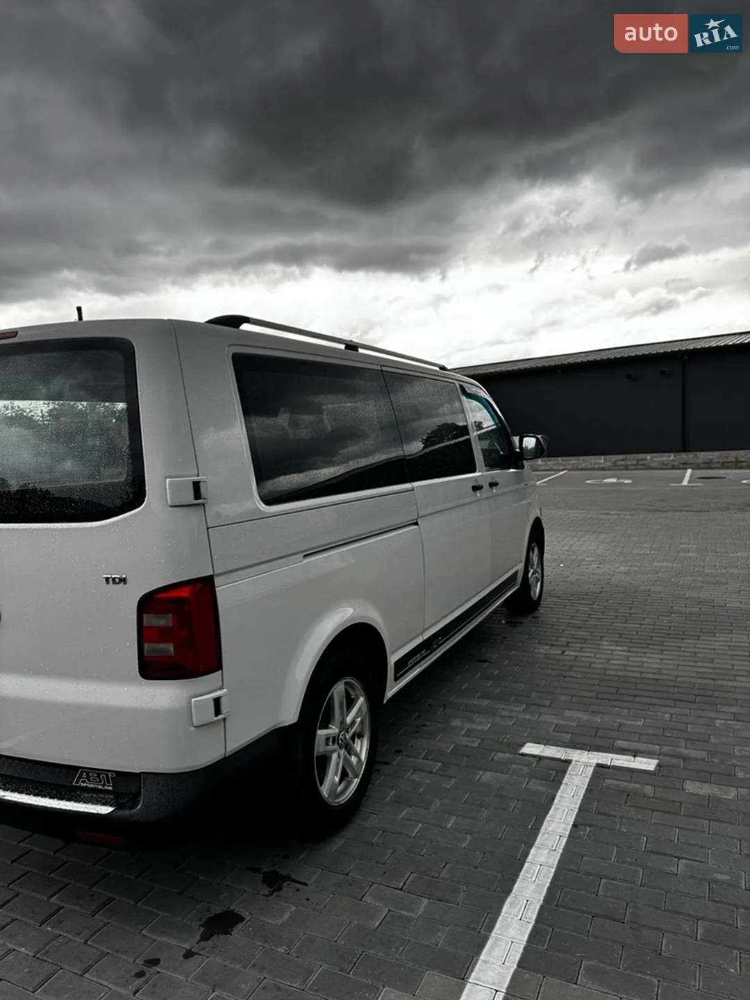 2010 Volkswagen Transporter - мініатюра 6