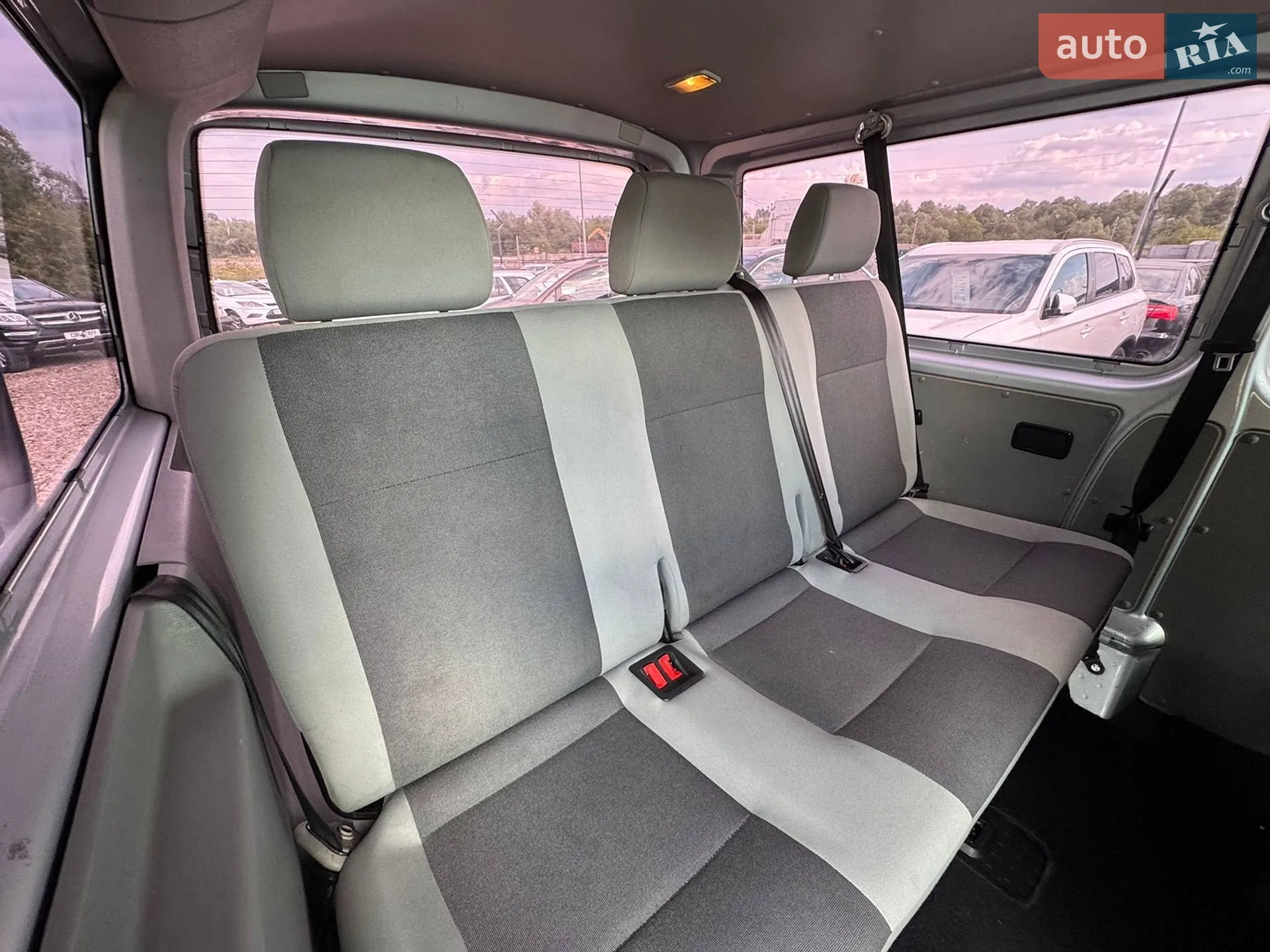 2015 Volkswagen Transporter - мініатюра 35