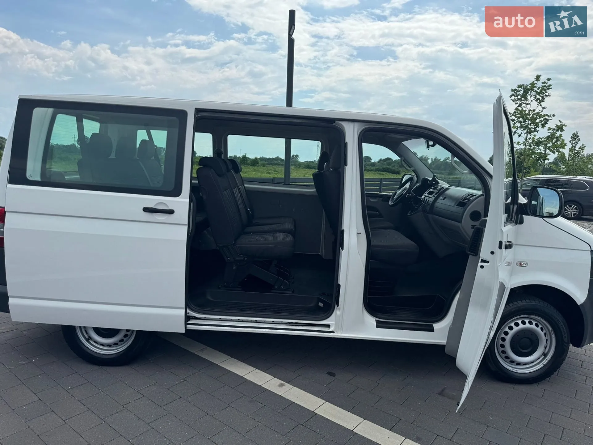 2012 Volkswagen Transporter - мініатюра 32