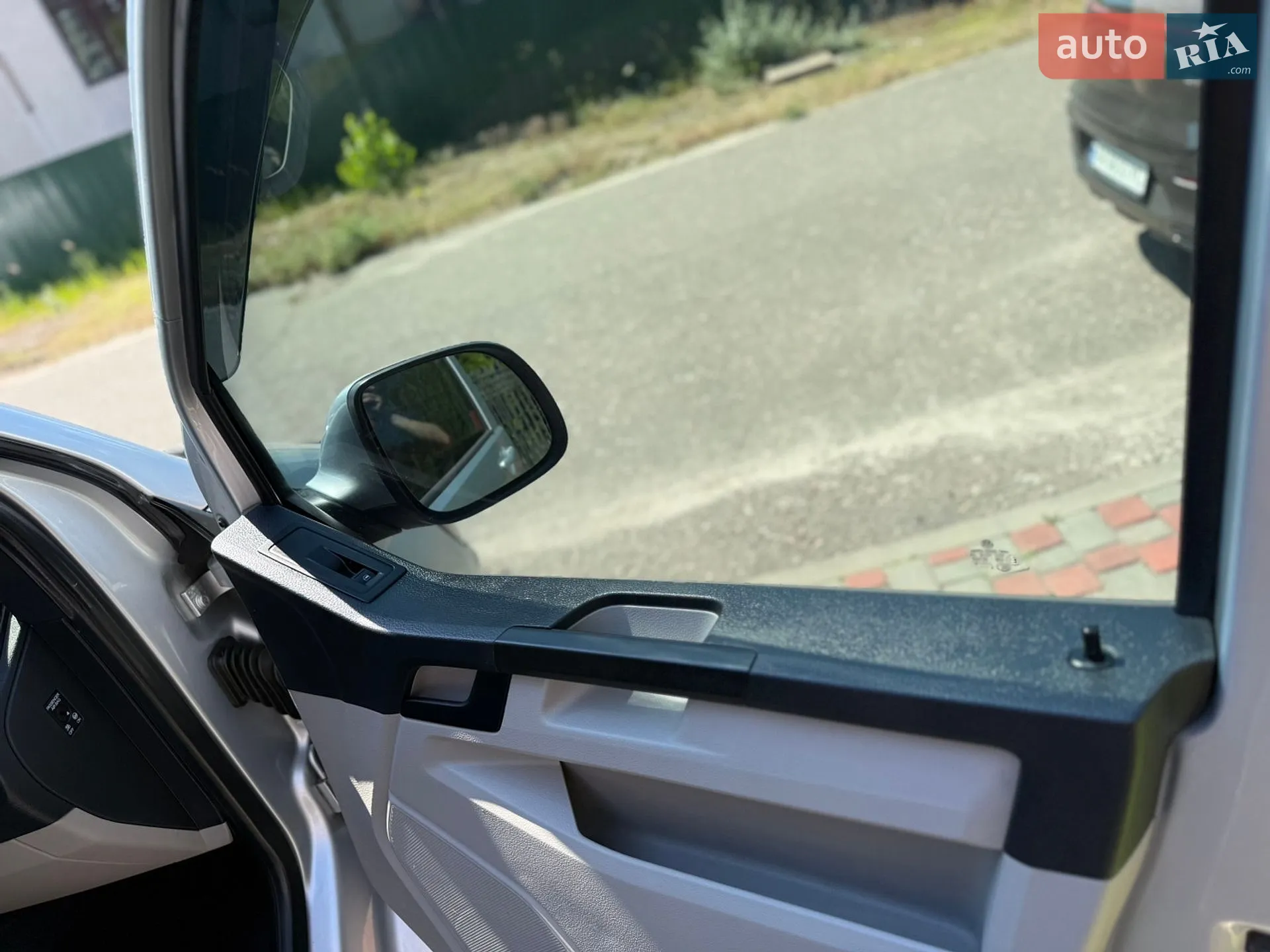 2016 Volkswagen Transporter - мініатюра 24
