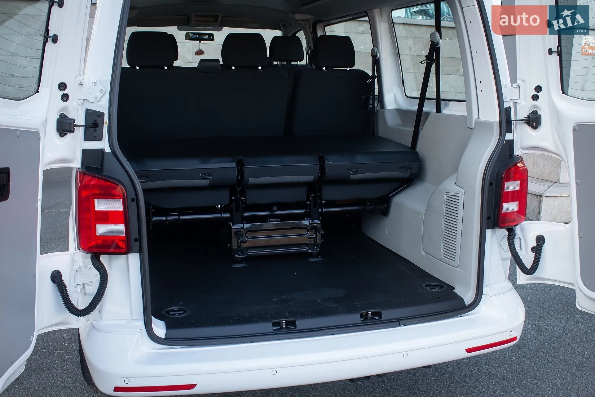 2019 Volkswagen Transporter - мініатюра 33