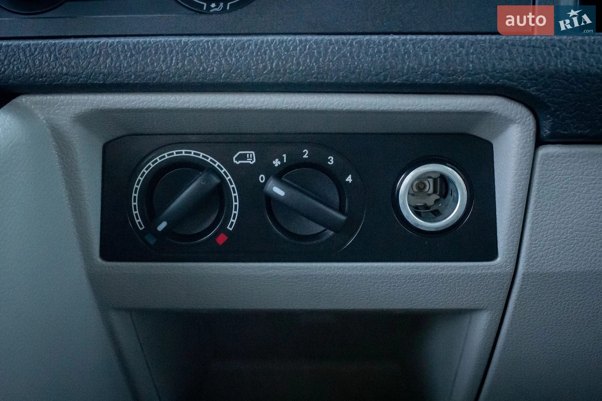 2019 Volkswagen Transporter - мініатюра 30