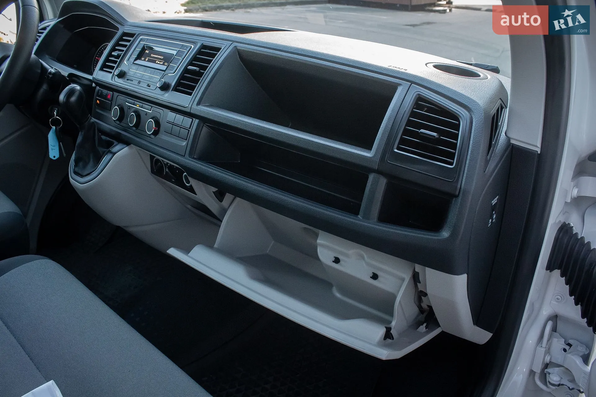 2019 Volkswagen Transporter - мініатюра 26