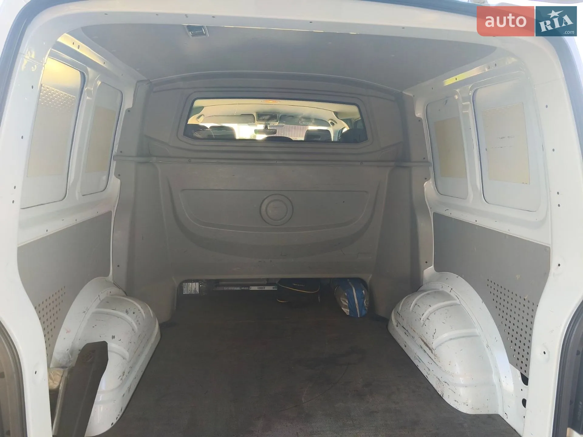 2017 Volkswagen Transporter - мініатюра 17