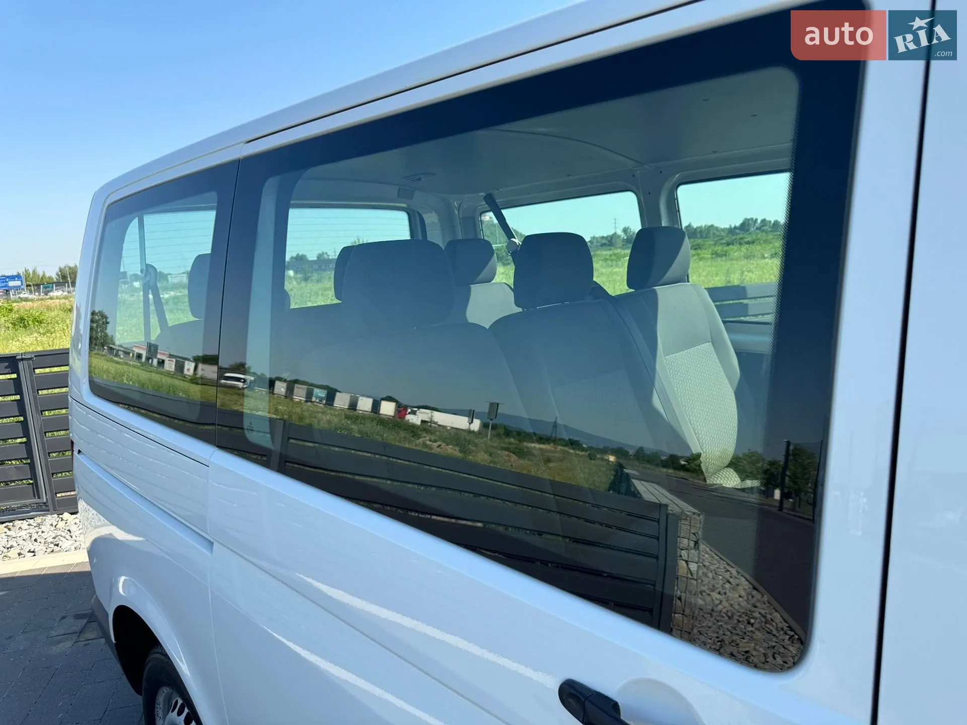 2012 Volkswagen Transporter - мініатюра 24