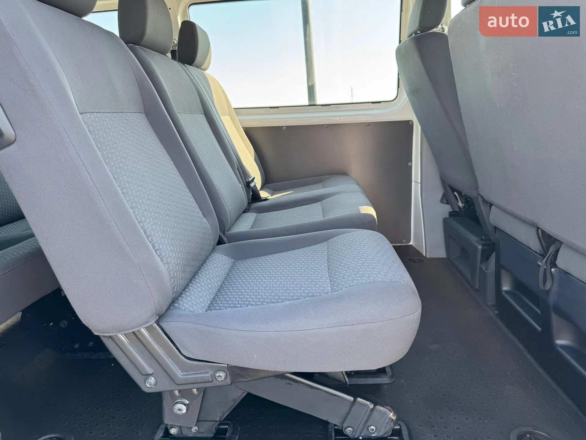 2012 Volkswagen Transporter - мініатюра 43