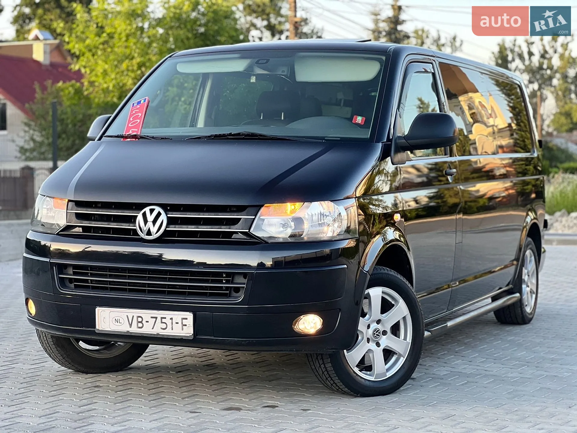 2011 Volkswagen Transporter - фото 1