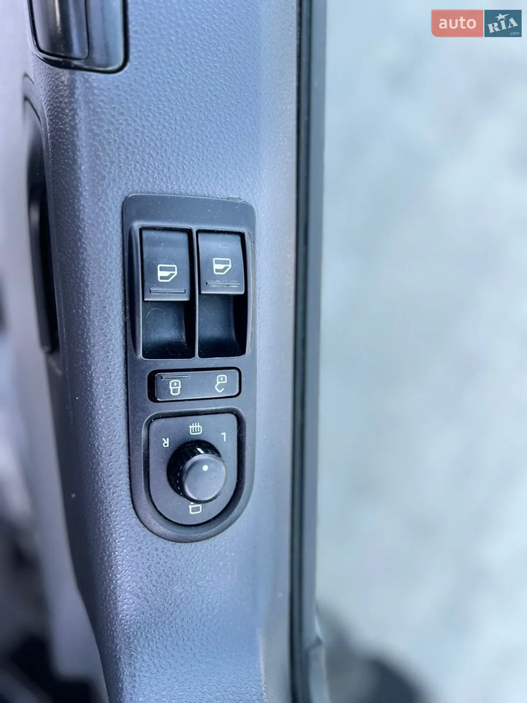 2011 Volkswagen Transporter - мініатюра 49