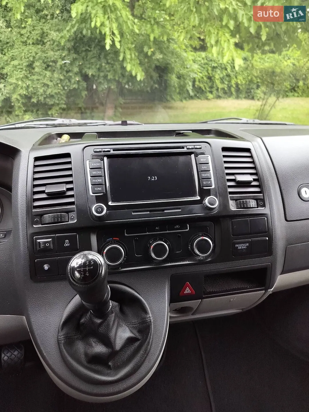 2011 Volkswagen Transporter - мініатюра 8