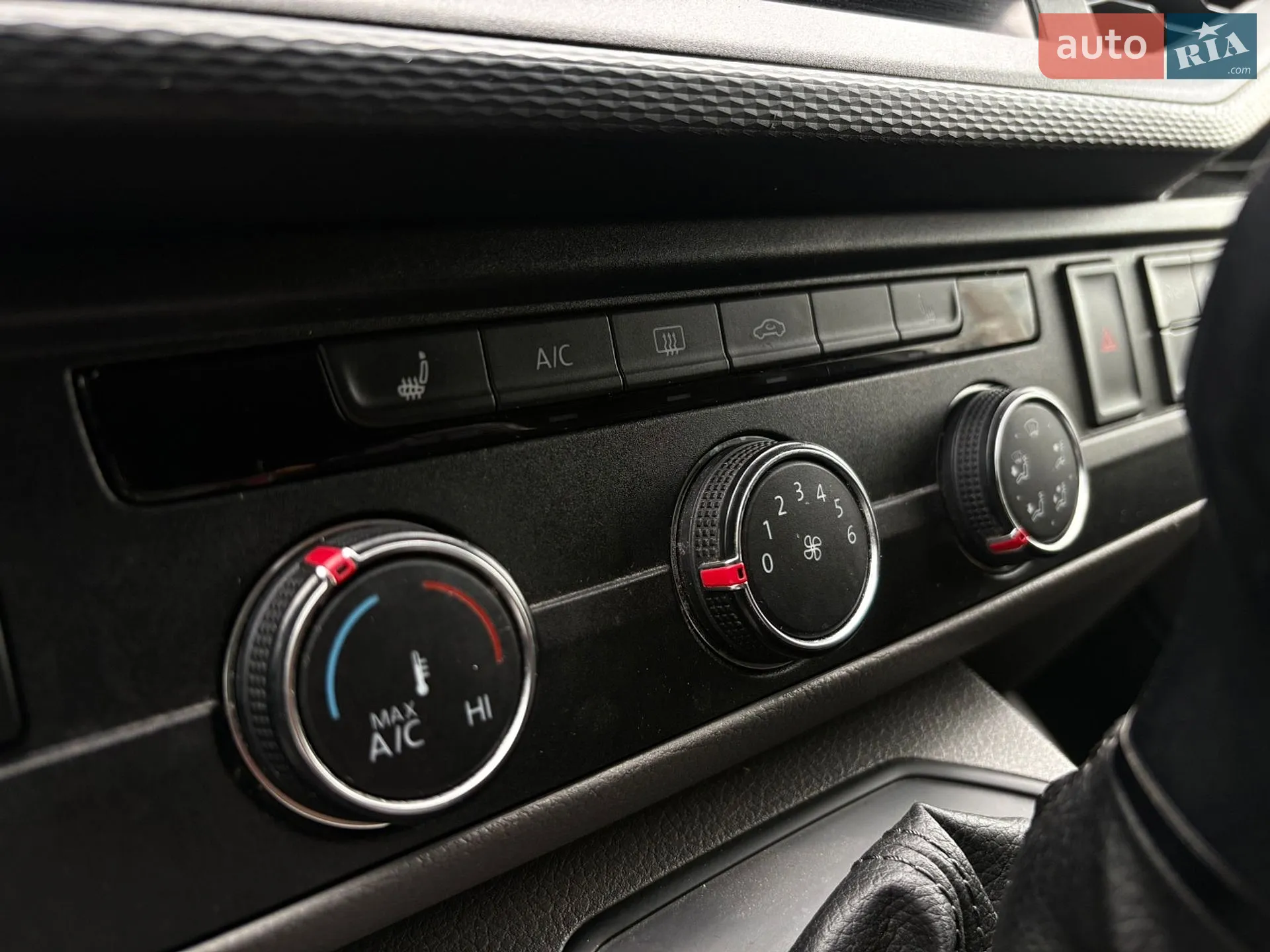 2020 Volkswagen Transporter - мініатюра 29