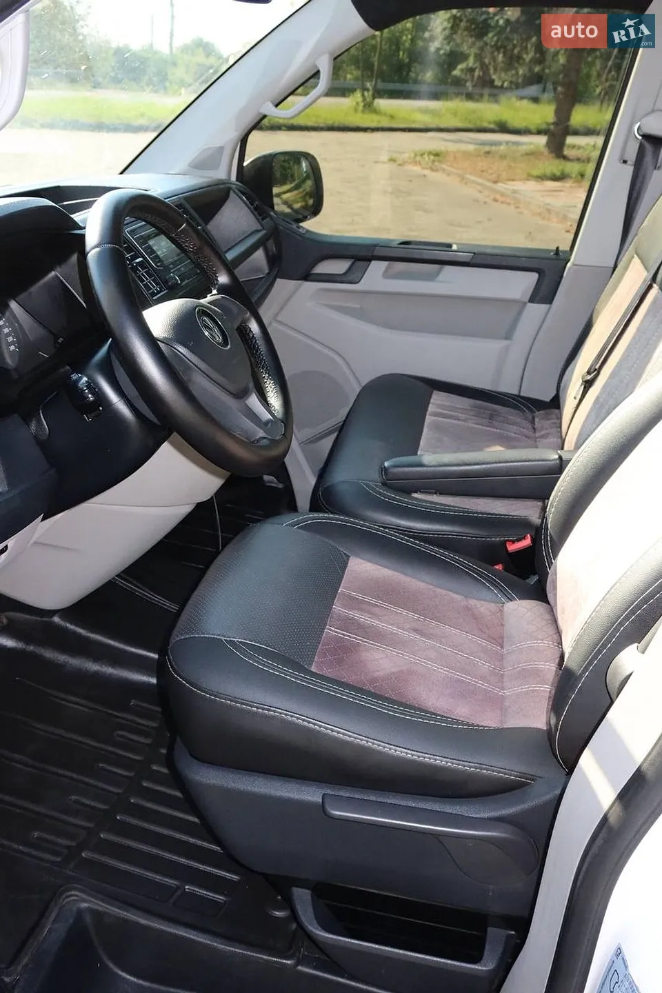 2016 Volkswagen Transporter - мініатюра 10