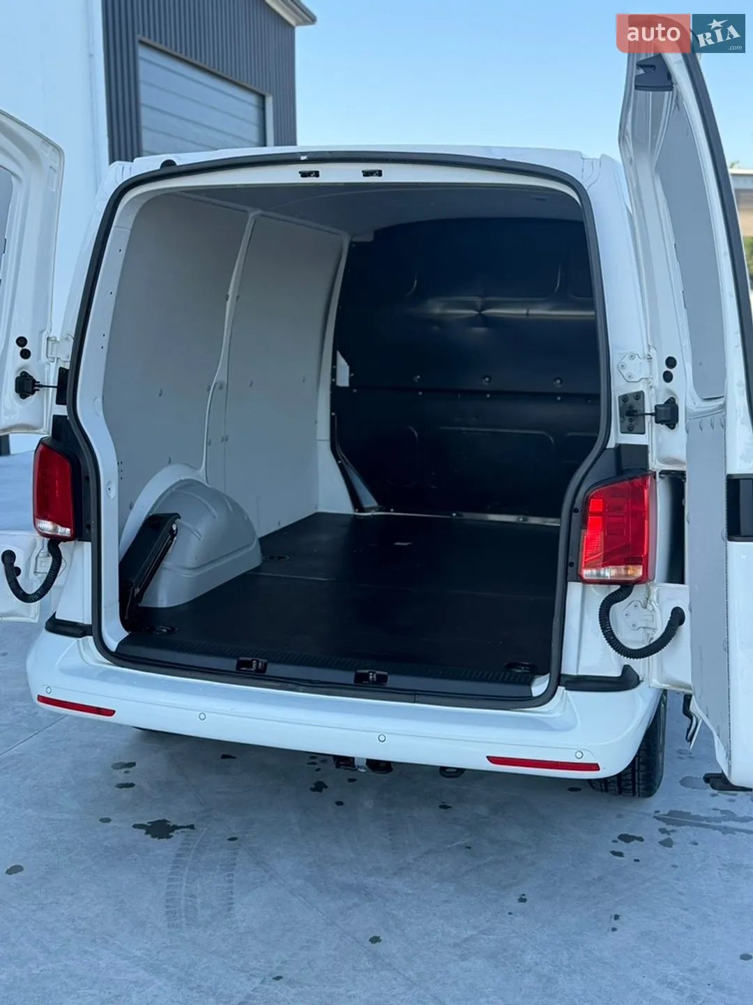 2023 Volkswagen Transporter - мініатюра 21