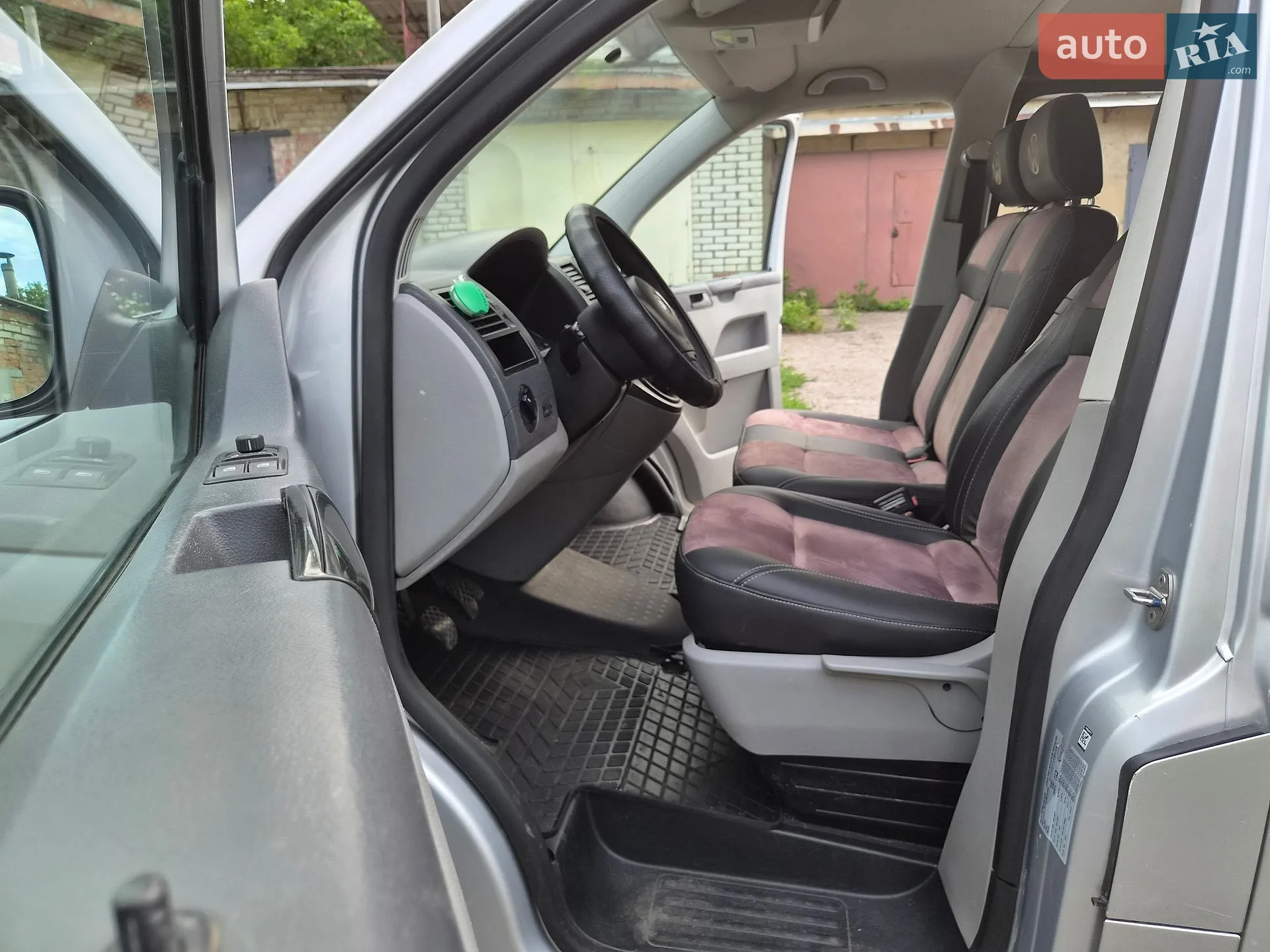 2010 Volkswagen Transporter - мініатюра 10