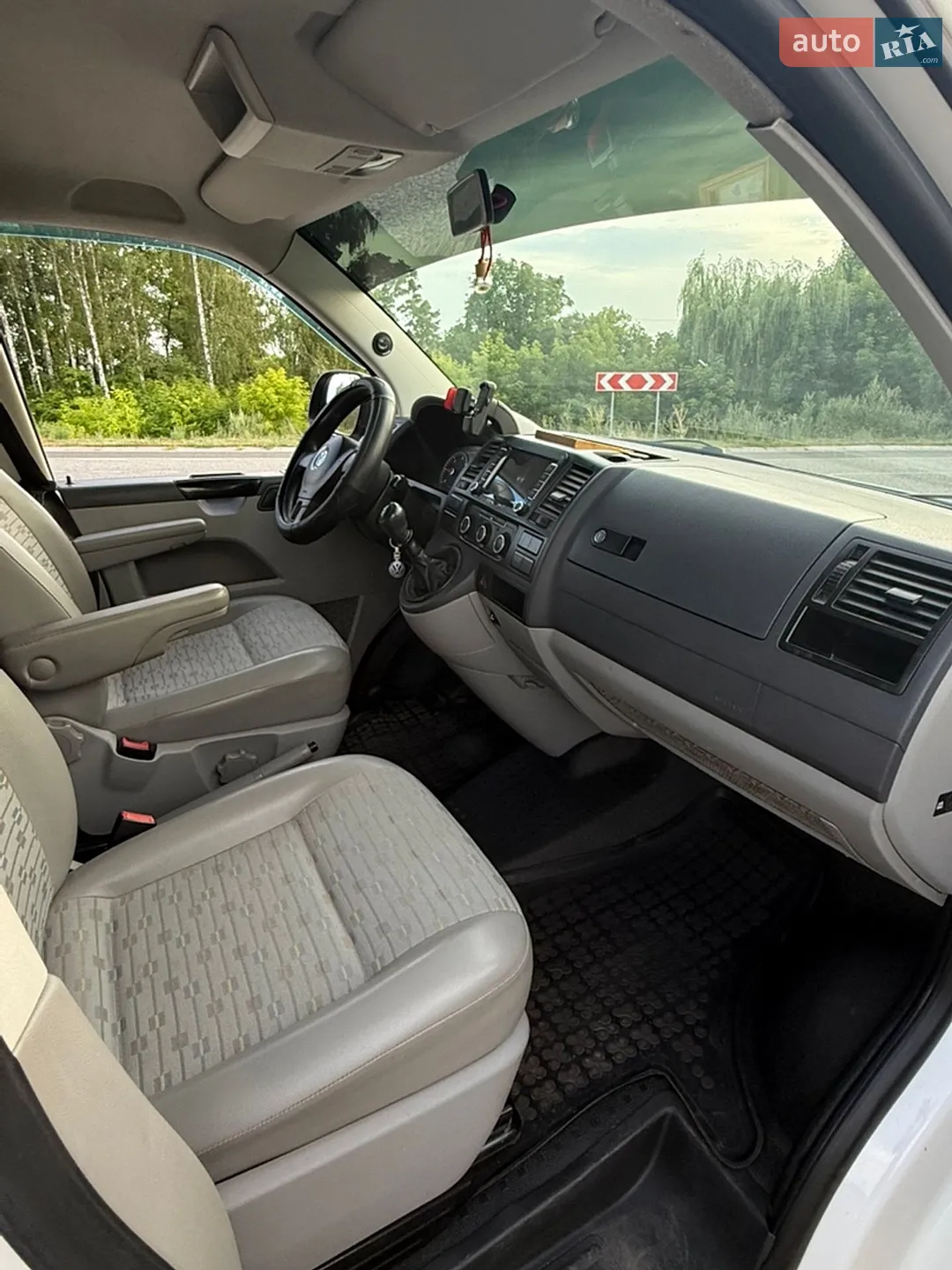 2010 Volkswagen Transporter - мініатюра 8