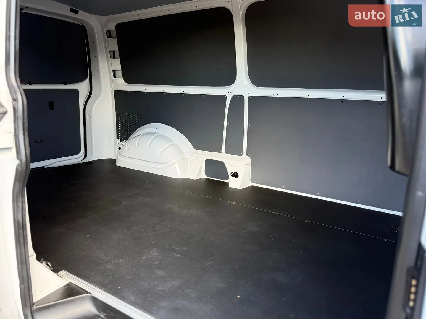 2023 Volkswagen Transporter - мініатюра 36