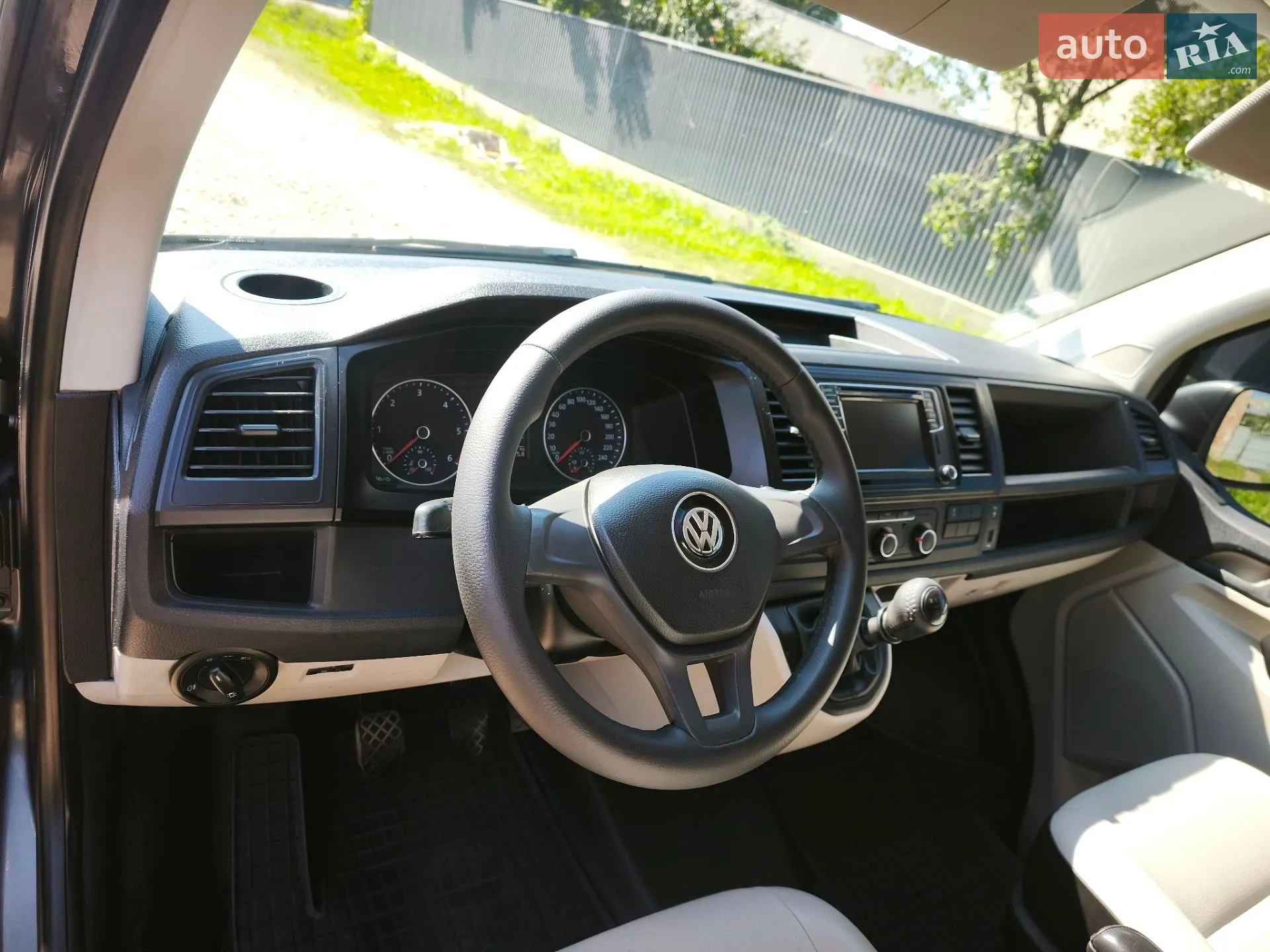 2016 Volkswagen Transporter - мініатюра 23