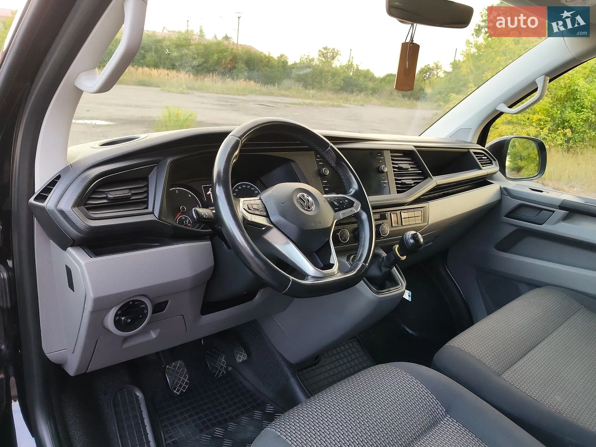 2019 Volkswagen Transporter - мініатюра 14
