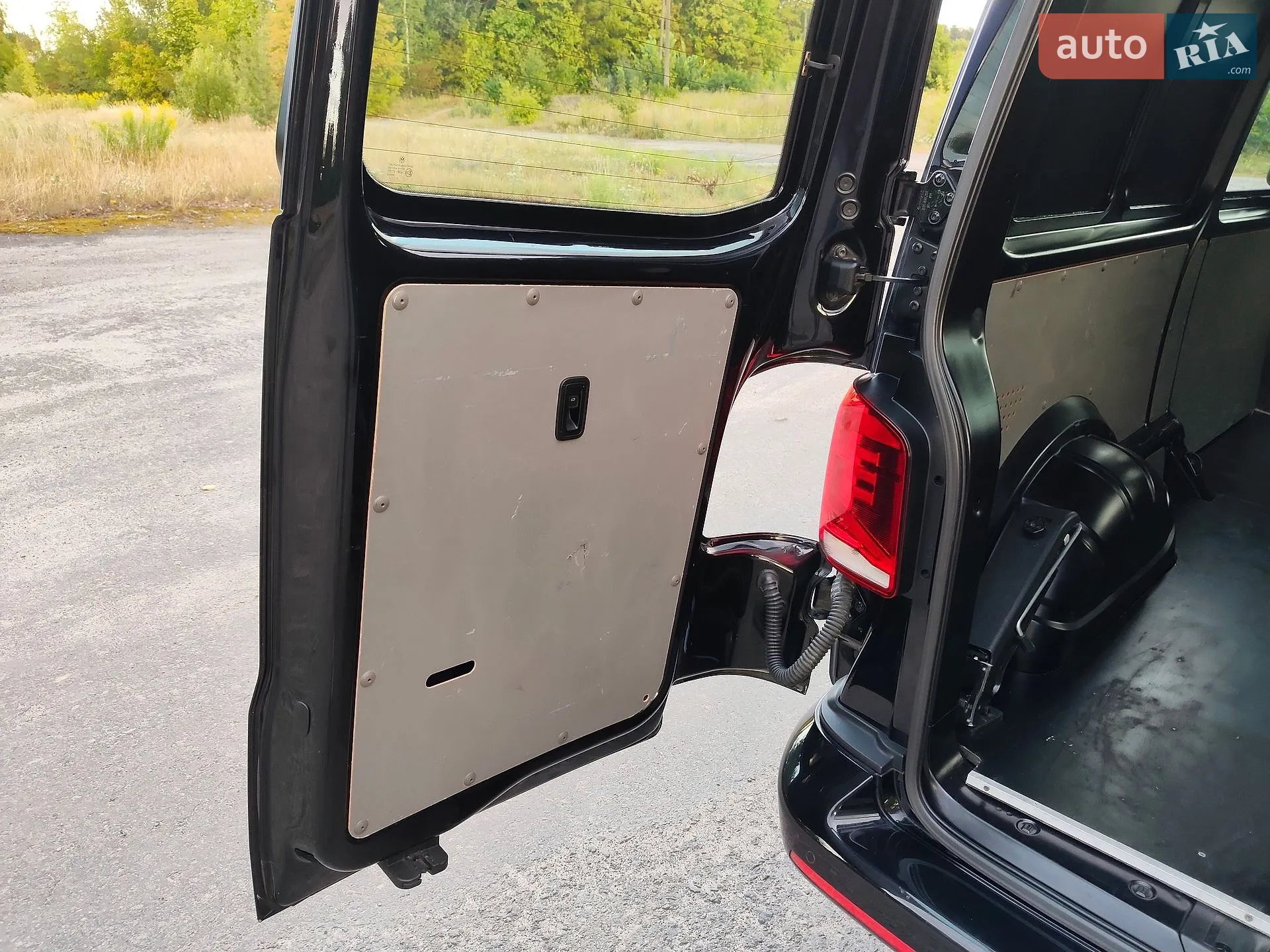 2019 Volkswagen Transporter - мініатюра 25