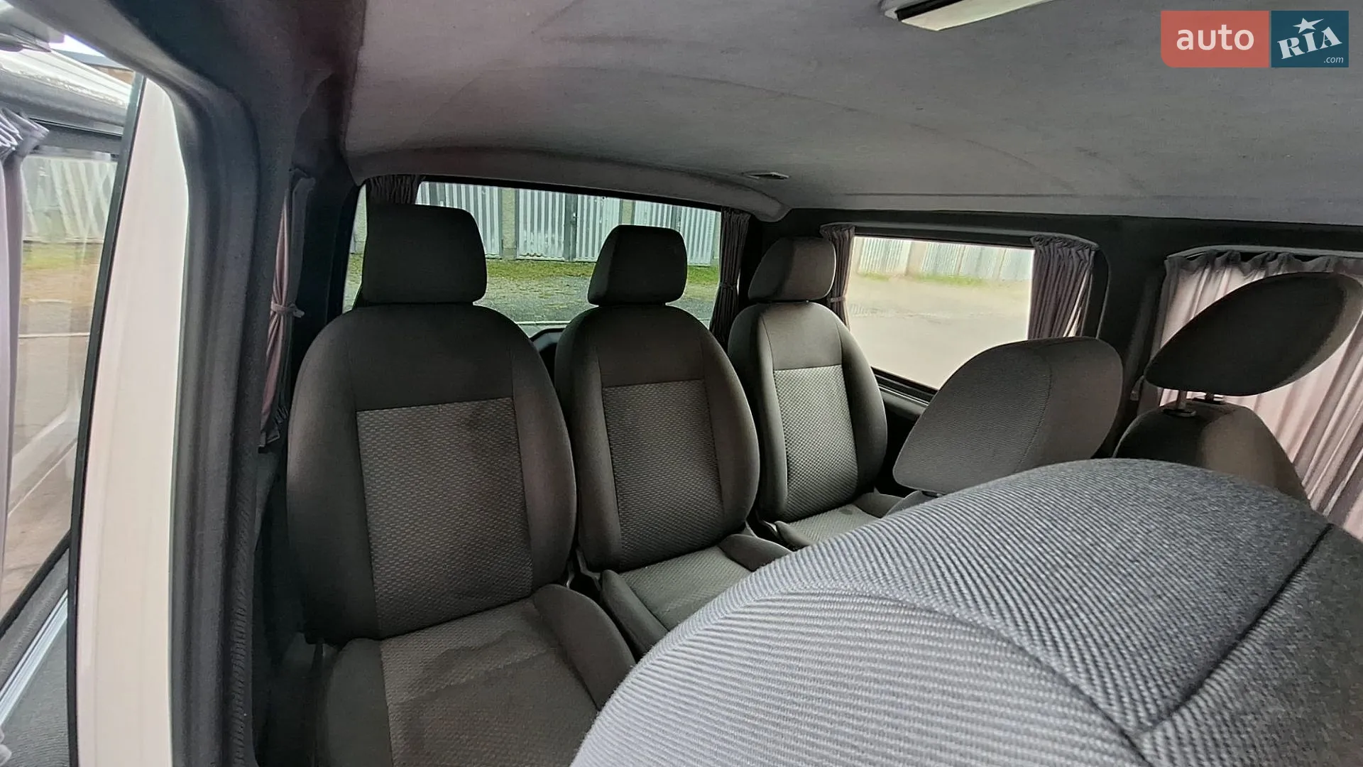 2010 Volkswagen Transporter - мініатюра 8