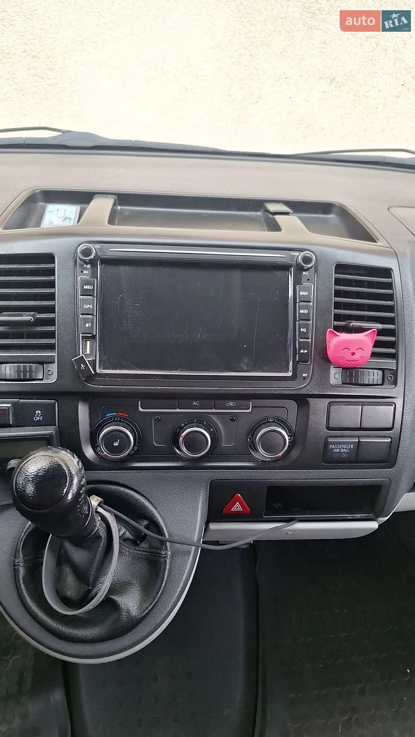 2010 Volkswagen Transporter - мініатюра 11