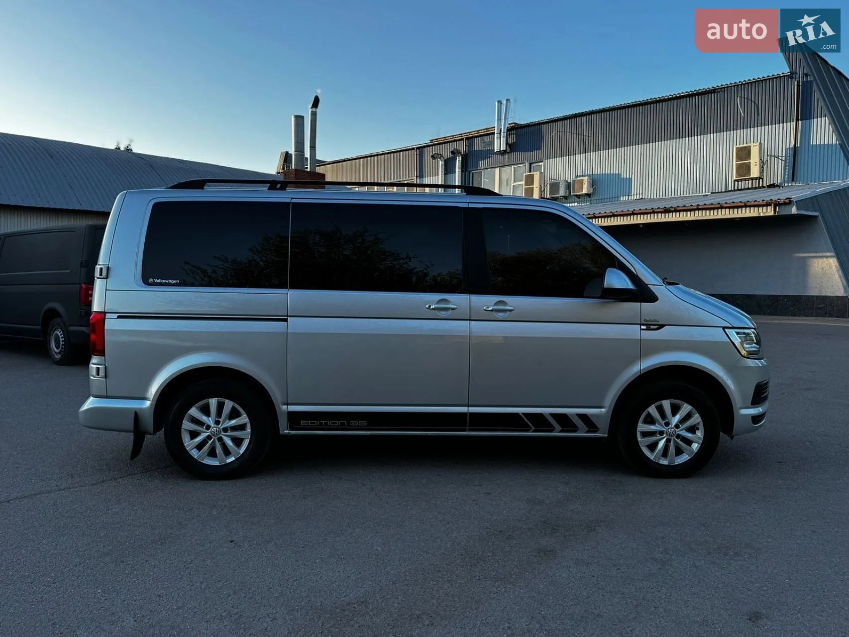2019 Volkswagen Transporter - мініатюра 2