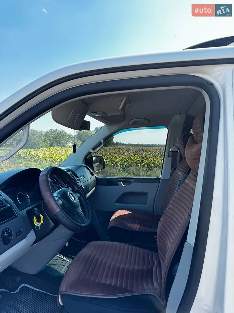 2010 Volkswagen Transporter - мініатюра 12
