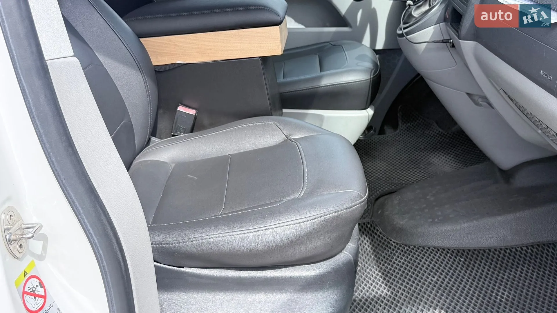 2015 Volkswagen Transporter - мініатюра 24