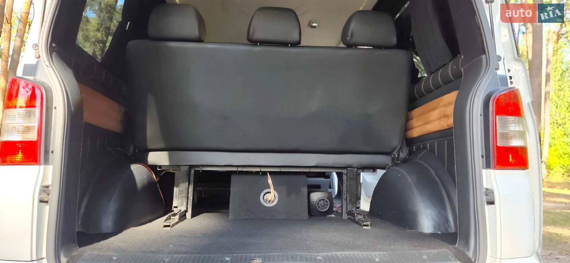 2011 Volkswagen Transporter - мініатюра 35