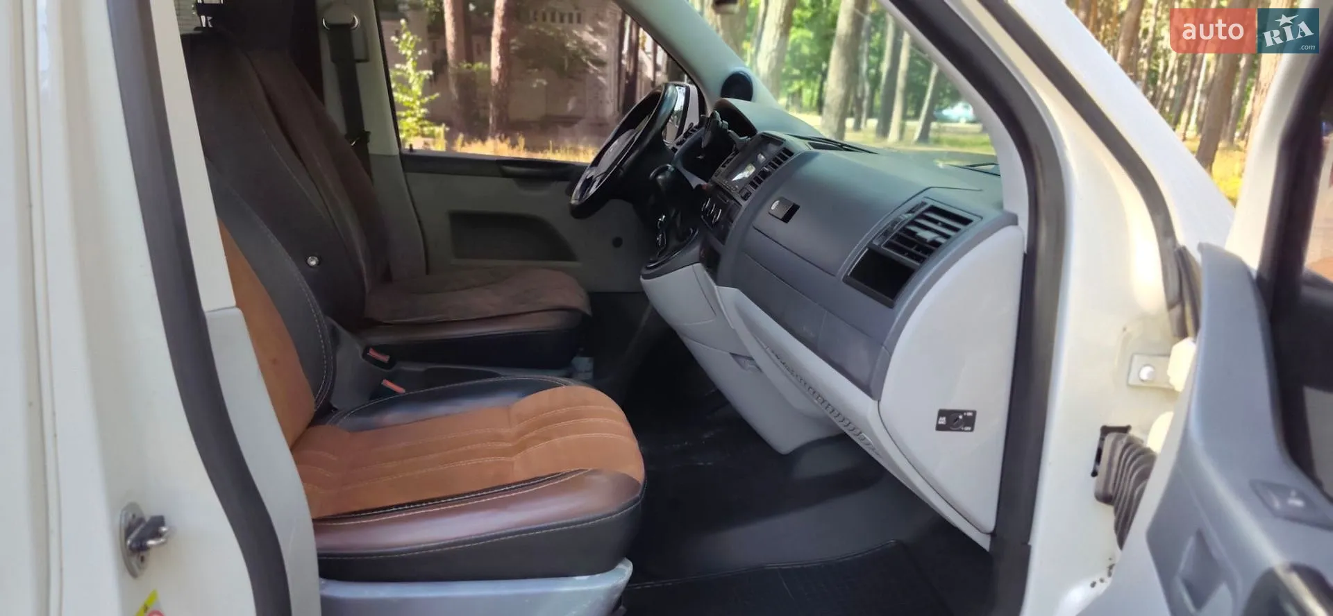 2011 Volkswagen Transporter - мініатюра 44