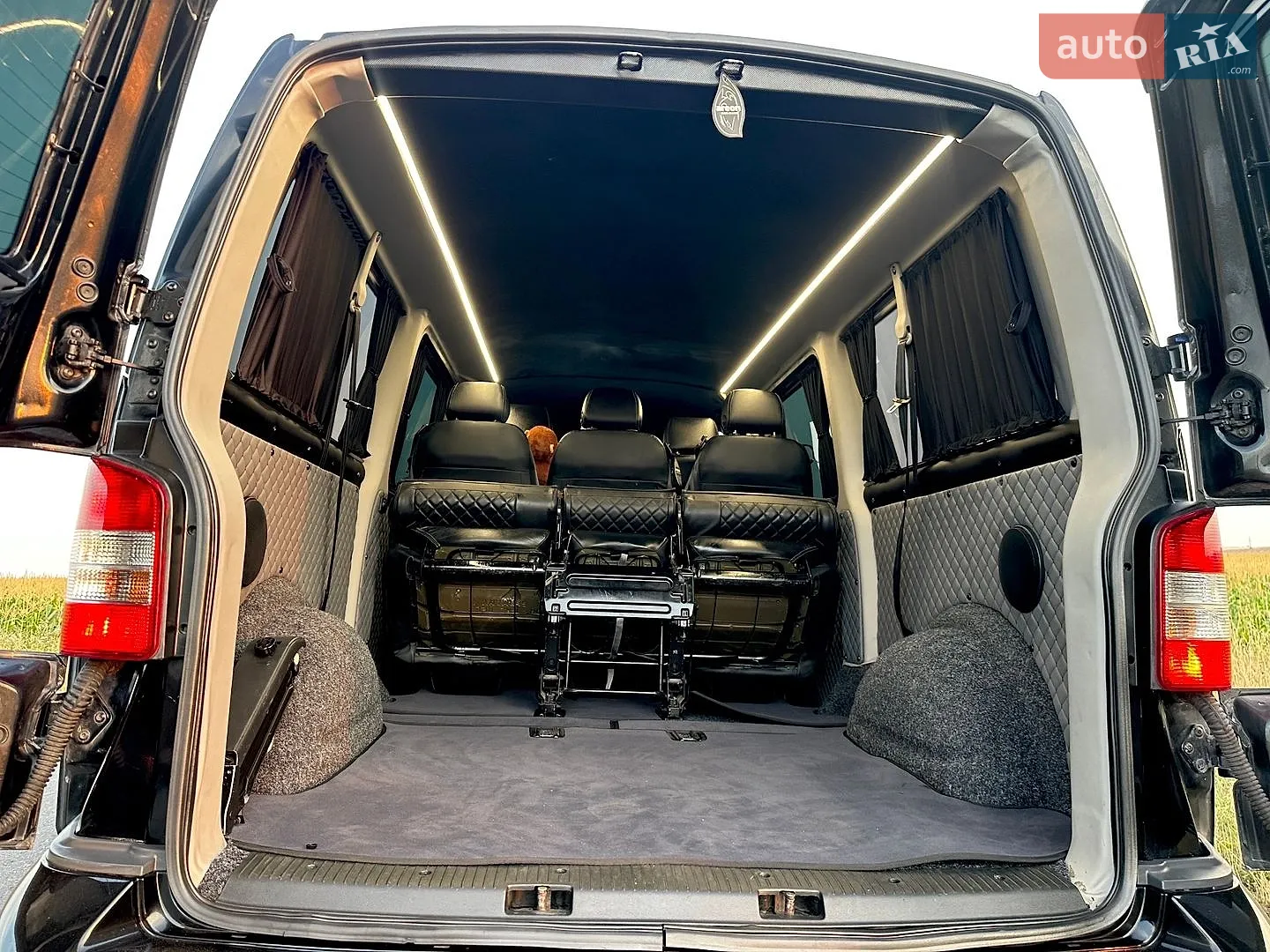 2012 Volkswagen Transporter - мініатюра 31