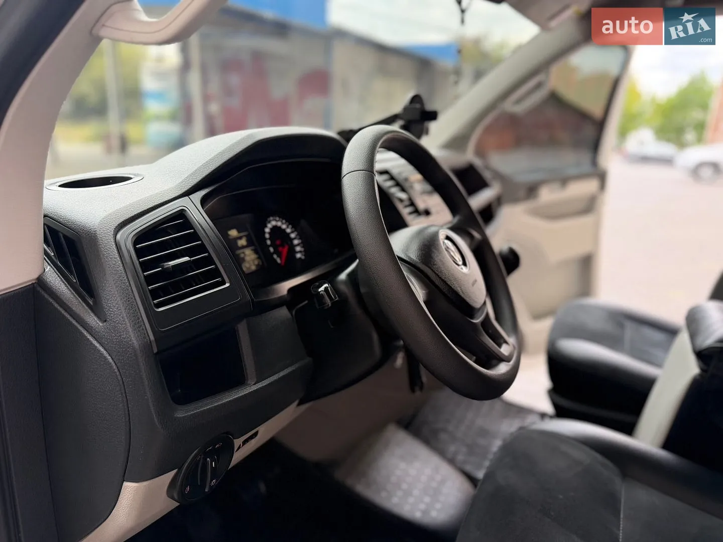 2016 Volkswagen Transporter - мініатюра 40