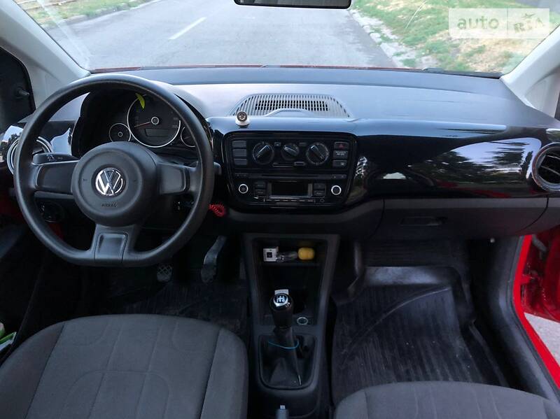 Хетчбек Volkswagen Up 2012 в Києві