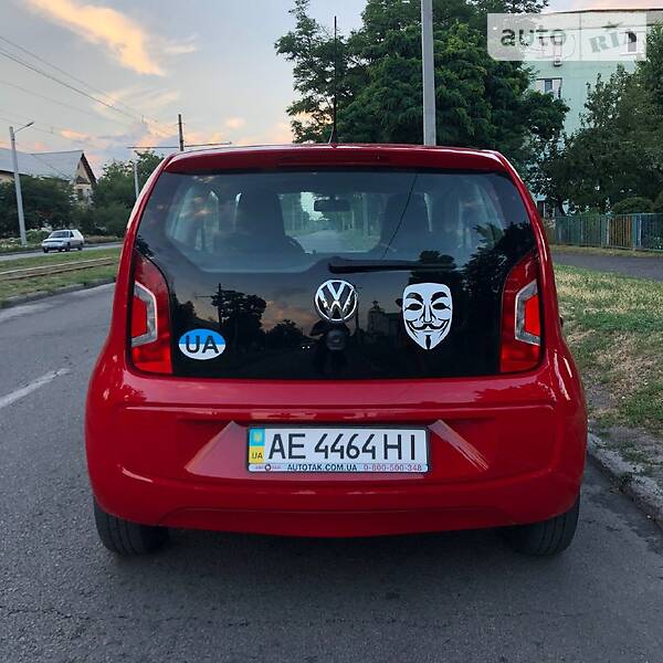 Хетчбек Volkswagen Up 2012 в Києві