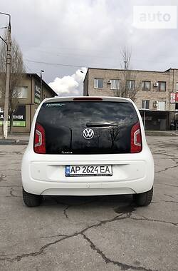 Хетчбек Volkswagen Up 2013 в Запоріжжі