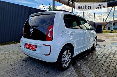 Хэтчбек Volkswagen Up 2014 в Луцке