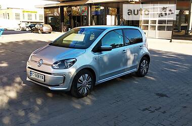 Хетчбек Volkswagen Up 2014 в Хмельницькому