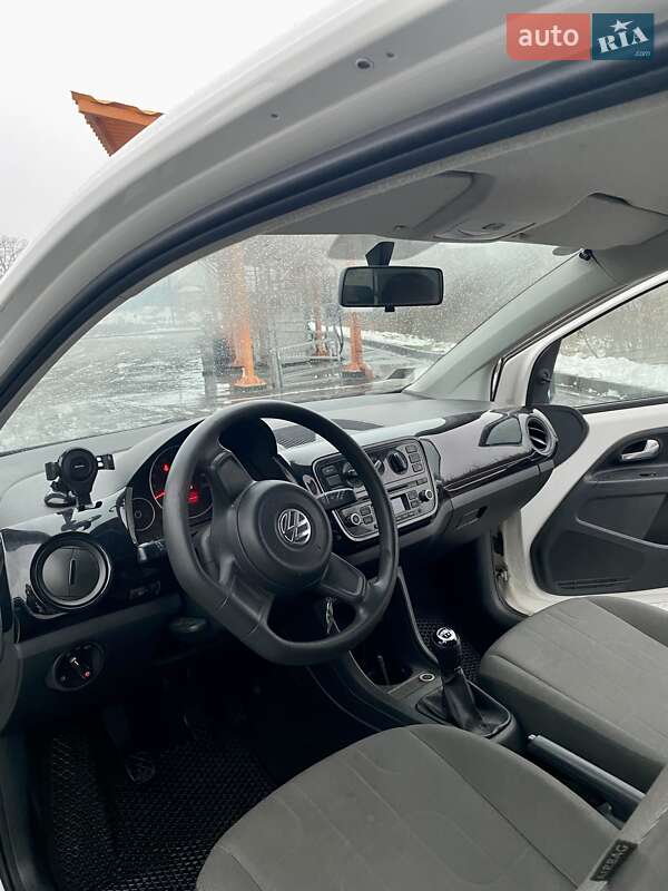 Хэтчбек Volkswagen Up 2012 в Харькове