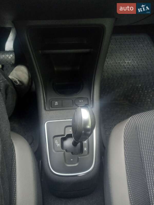 Хэтчбек Volkswagen Up 2014 в Черновцах