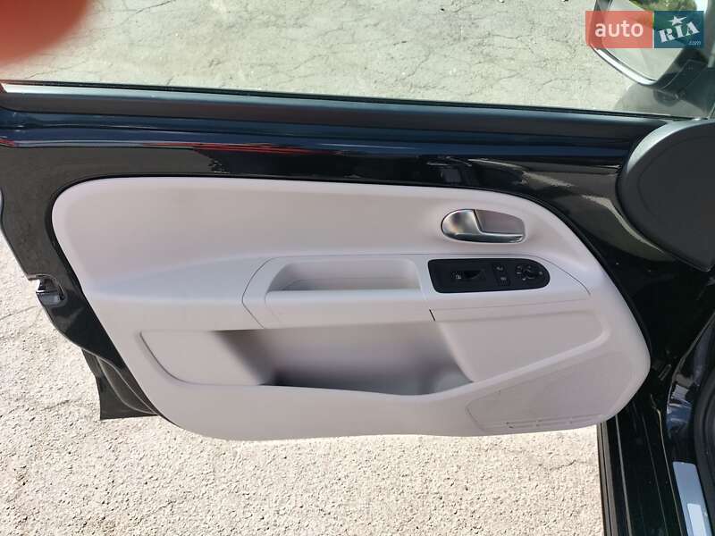 Хэтчбек Volkswagen Up 2014 в Владимире