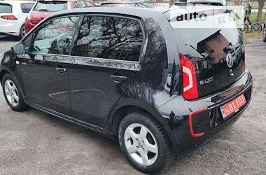 Хэтчбек Volkswagen Up 2014 в 