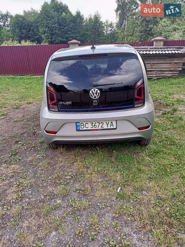 Хэтчбек Volkswagen Up 2018 в Шептицькому