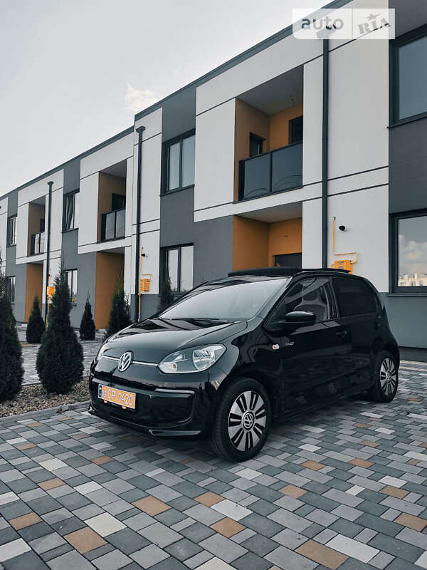 Хэтчбек Volkswagen Up 2014 в Луцке