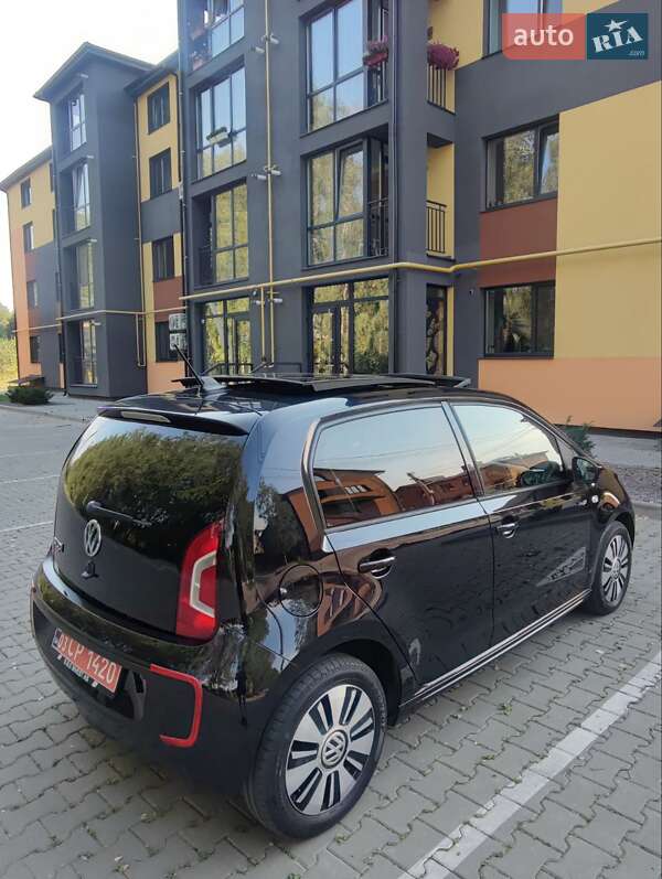 Хэтчбек Volkswagen Up 2014 в Луцке
