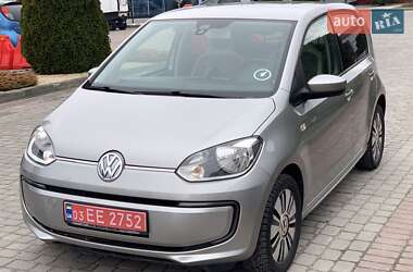 Хэтчбек Volkswagen Up 2013 в 