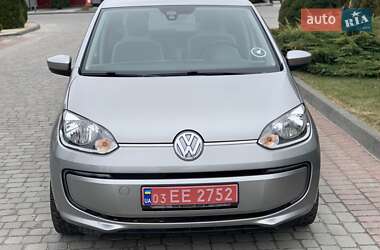 Хэтчбек Volkswagen Up 2013 в 